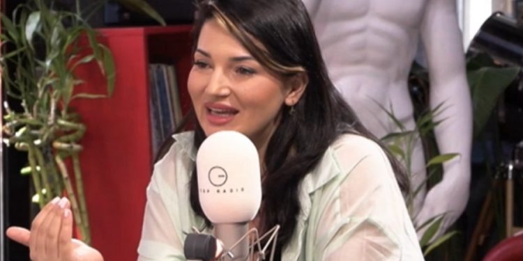 “Të bësh seks me prezervativ, si të lash këmbët me çorape”, psikologia: Shqiptarët…