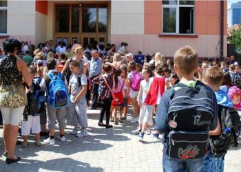 Ndryshim radikal në shkollat shqiptare/ Nxënësit e klasës së katërt do të…