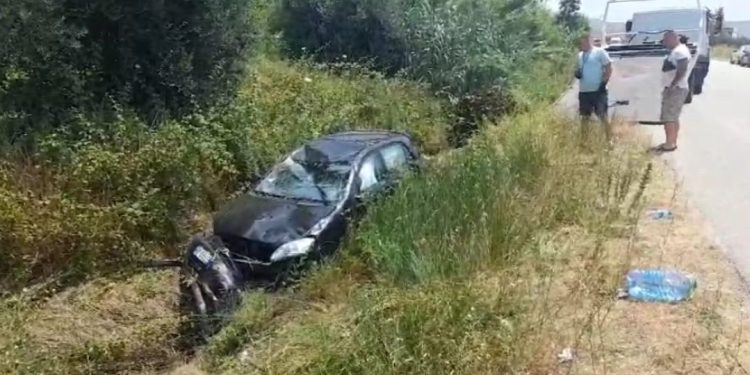 Aksident tragjik/ Humb jetën shoferi në moshë të re, plagoset pasagjerja në qytetin…