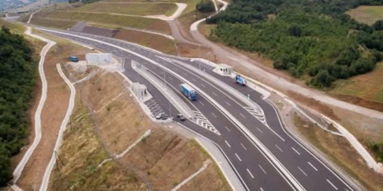 Si do të lidhet Shqipëria me Italinë e Greqinë përmes autostradës së re