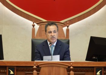Socialistët “përveshin mëngët”/ Peleshi kryen LËVIZJEN e parë: Që të hënën nis diskutimi për…