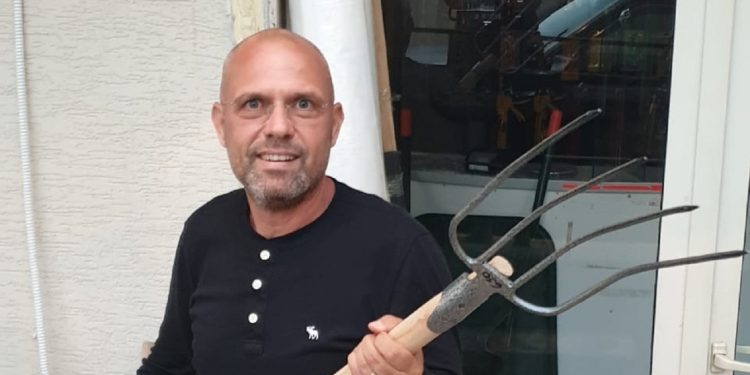 Ylli Manjani publikon FOTON me zonjën: Zbulova “Diellën” e vërtetë, është bio dhe…