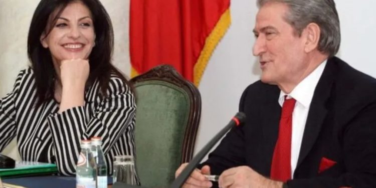 Pse mungoi Jozefina Topalli në seancën e betimit në Kuvend? “Besnikja” e vjetër e Berishës…