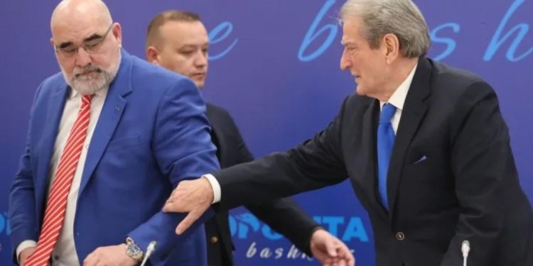 Sa miliona e pagove LaCivita-n? Ja si përgjigjet Sali Berisha