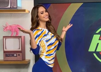 Prezantuesja e motit “thyen” rrjetin/ Nuk i lë vend imagjinatës me veshje transparente