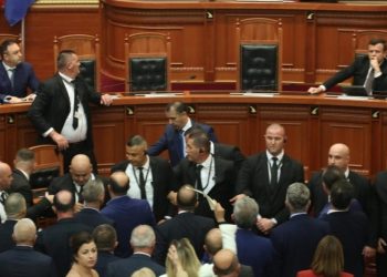 Realiteti i trishtë i PD pas numrave, ish-ministri i LSI-së: Opozita drejt shuarjes…