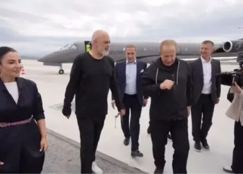 Aeroporti i Vlorës/ Vendimi “rrufe”! Biznesmeni Behgjet Pacolli SHKARKON…