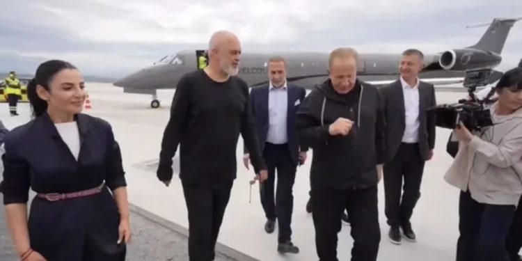 Aeroporti i Vlorës/ Vendimi “rrufe”! Biznesmeni Behgjet Pacolli SHKARKON…