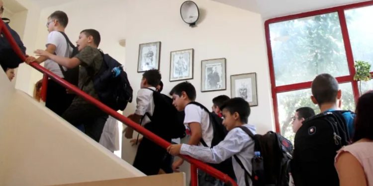 Ndryshim radikal në shkollat shqiptare, “urdhri i ri”: Mbyllen lokalet pranë dhe…