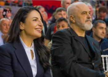 Balluku pasardhëse për Kryeministre? Gazetari: Ka marrë shumë pushtet, është i frikshëm…