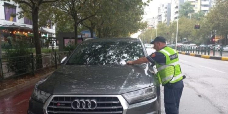 “Tre vite burg kush parkon dysh”/ Prokurorët “përplasen” me Policinë: S’jemi dakord…