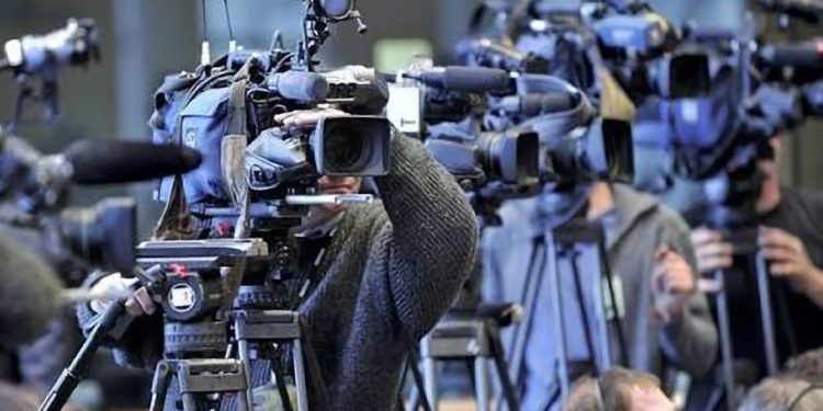 LAJM I FUNDIT/ E trishtë! Papritur ndahet nga jeta në moshë të re kameramani i RTSH