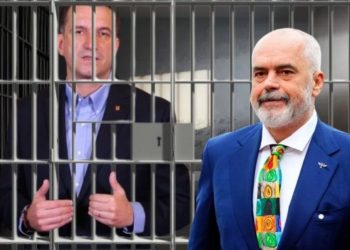 Rama i detyroi të shkarkonin Veliajn, këshilltarët e “gjejnë” fajin te gazetarët (Ç’NDODHI PAS MBLEDHJES)