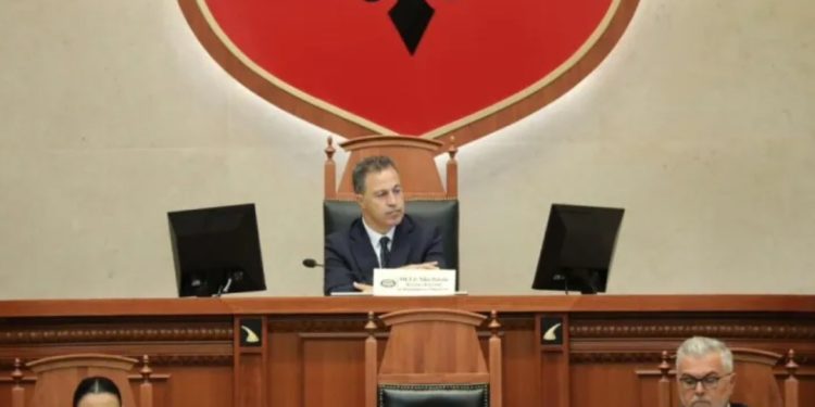 PD kërkon ta “shkarkojë”, Peleshi me urgjencë kryen LËVIZJEN e fundit…