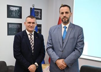 Edi Rama e bëri Ministër Drejtësie, Altin Dumani i shkon për vizitë në zyrë Lamallarit