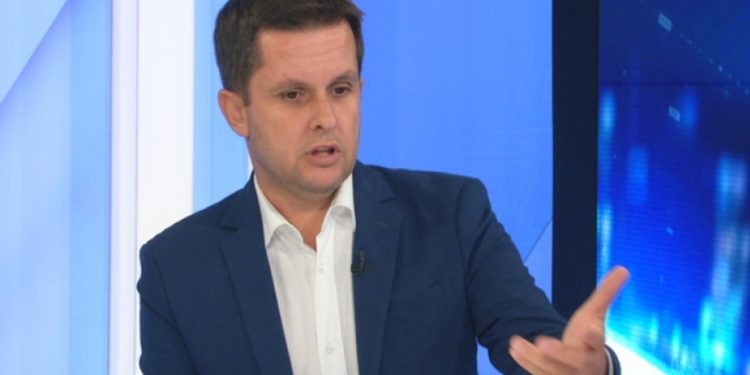 Në prag të emrit, Alimehmeti jep detaje: Kandidati i Tiranës vjen nga…