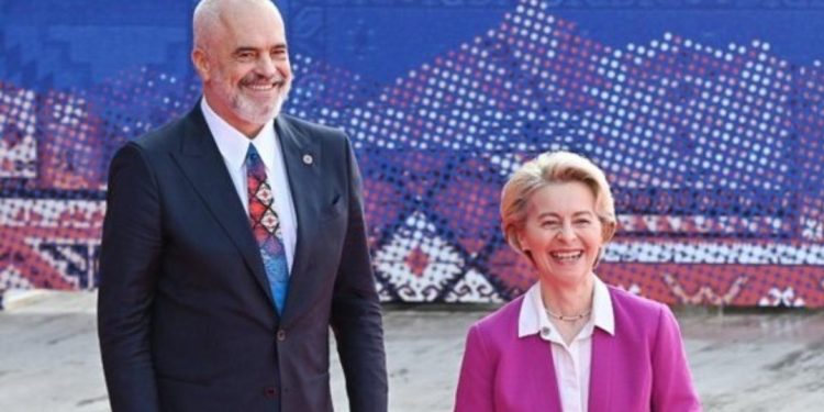 Presidentja e Komisionit Evropian, Von der Leyen viziton nesër Tiranën/ Nis turin për…