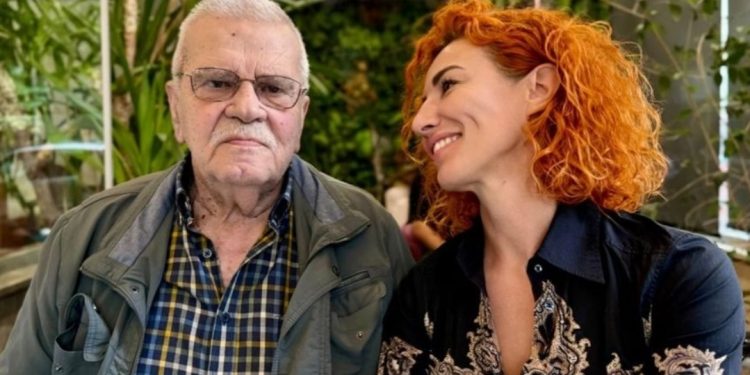 Drejtoresha e Bashkisë së Tiranës ndan foto me Robert Ndrenikën në ditën më të veçantë…