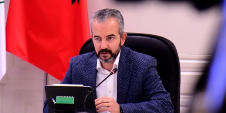 Zgjedhet e pjesshme në 6 bashki të vendit, QKZ cakton afatet: Më 1 Nëntor…