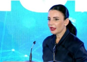 Balluku: Sistem i ri për hyrje-daljet në zonën Schengen, ja si funksionon