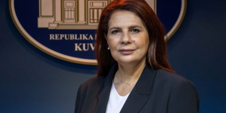 Gara për Vlorën/ Brunilda Mersini lë mandatin e deputetit, ja kush e zëvendëson…