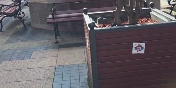 Serbët nuk “ngopen” me provokime, ja çfarë bëjnë në qytetin ku ndodhet hoteli i Kombëtares