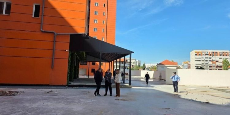 Mbi 4 mijë m² ndërtim pa leje, IMT bllokon pallatin e ri GJIGANT në këtë zonë…