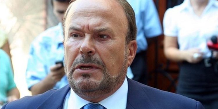 Ndihma për ish-kryeministrin/ Gjendja e Fatos Nanos tejet kritike, mbërrin në Tiranë edhe një…