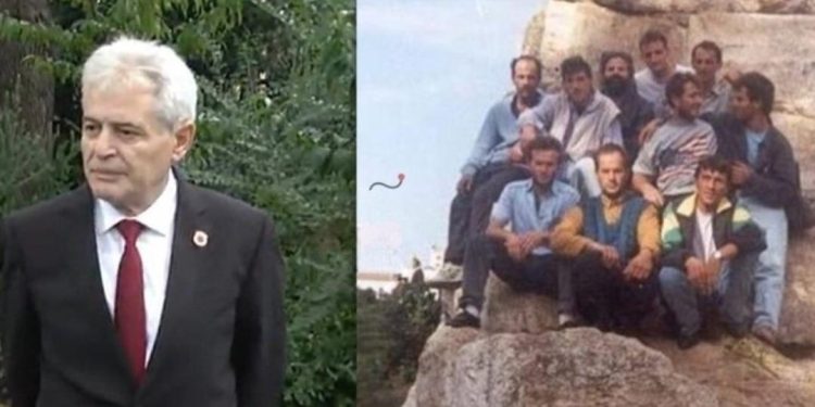 Ali Ahmeti i emocionuar nga sheshi “Skënderbej”: Këtu në Tiranë u…