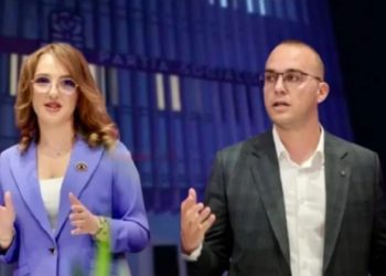 Socialistët “blindohen” me 2 kryetarë, dy ish-kandidatë për deputetë marrin drejtimin e PS në qytetin…