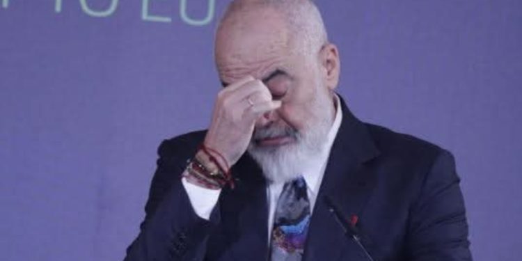 Kush do të zëvendësojë Ballukun? Rama “shuan dilemat” për posin e zv/kryeministrit…