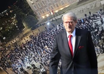 Pas protestës më të dështuar në historinë e PD, Berisha kryen LËVIZJEN urgjente në seli…