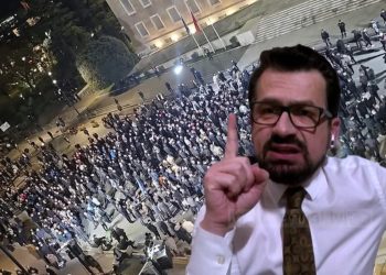 Berisha refuzohet nga populli/ Spahiu: Protesta më e dështuara në historinë e Shqipërisë…