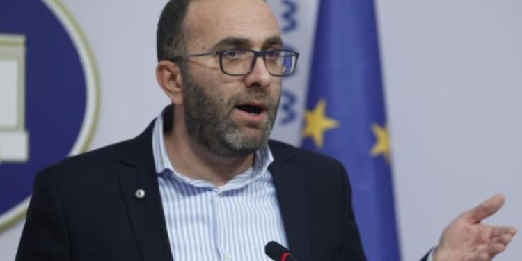 Përjashtimi i Berishës nga Kuvendi, reagon Gaz Bardhi: Do t’i përgjigjemi…