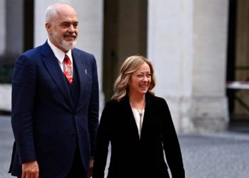 Mbledhja e qeverive Shqipëri-Itali, Rama niset në Romë! Kush janë 10 ministrat që e shoqërojnë…