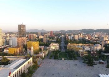 Miratohen lejet/ Jo vetëm qendra e Tiranës! Këto zona do mbushen me “kulla” shumëkatëshe…