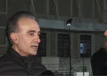 “Foltorja do kthehet në ortek”/ Berishës i dështon protesta, Baçi thirrje Shqiptarëve: Hajdeni këtu…