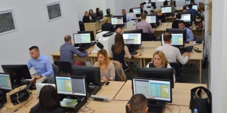 “Nga 1 Janari rriten pagat për punonjësit”/ LAJMIN E MIRË e konfirmon drejtori i institucionit…