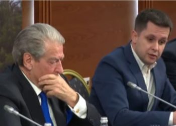 Krizë në PD? Alimehmeti “GODET” Berishën: Duhen zgjedhje të reja…