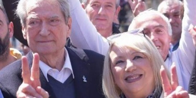 Berisha “tradhton” Adriana Kalanë: Ja emri që do të mbështesë për “postin” e Avokatit të Popullit…