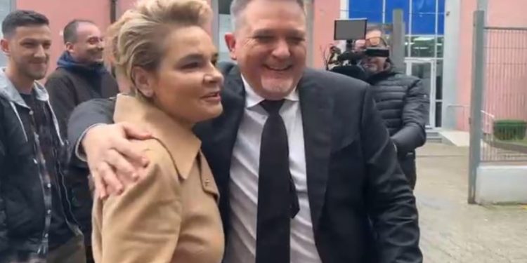 “Mos e kruaj shumë!”/ Kryemadhi batuta me Jul Dedën para SPAK, aktori: Mua më thirrën për…