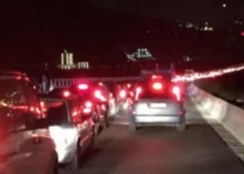 LAJM I FUNDIT/ 3 ditë pushimi, larg Tiranës! Trafik kaotik, bllokohet autostrada në…