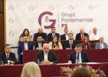 Festa e Grupit Parlamentar të PS, ZBULOHET kush ishte dhe kush mungoi…