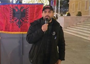 Lapaj thirrje për dorëheqje: Ramës i ka ardhur fundi, të dalim në…