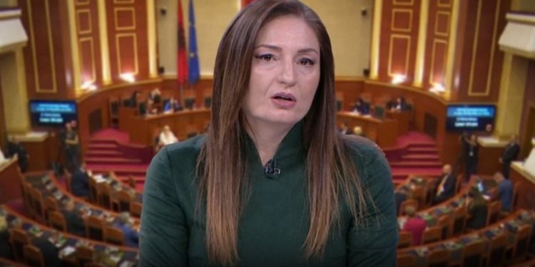 Pse u tërhoq Klajda Gjosha nga politika? Ja si përgjigjet ish-ministrja…