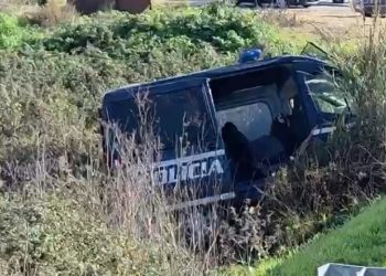 Aksidentohet furgoni i “Forcave të Ndërhyrjes së Shpejtë”, 3 ambulanca në vendngjarje…