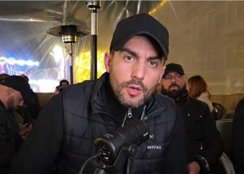 Pas përleshjeve me Policinë, Lapajt i ndodh e papritura gjatë “LIVE”-s: S’mendoja që…