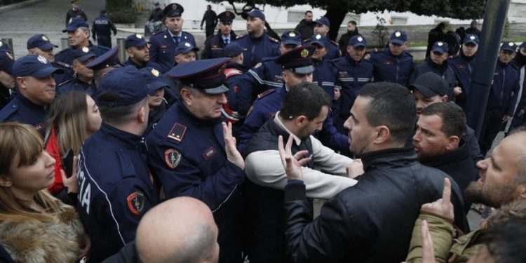 Lajm i Fundit/ Merret për ndjekje penale ADRIATIK LAPAJ
