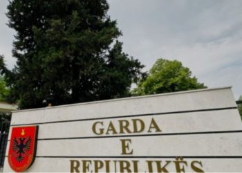 Kush është ish-deputeti i PS në garë për kreun e ri të GARDËS, ja emrat…