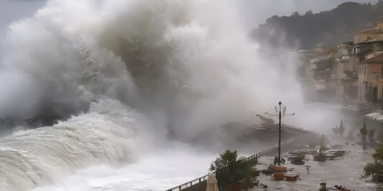 Një tjetër STUHI e fuqishme i afrohet Italisë, cikloni i “tërbuar” prek edhe Shqipërinë
